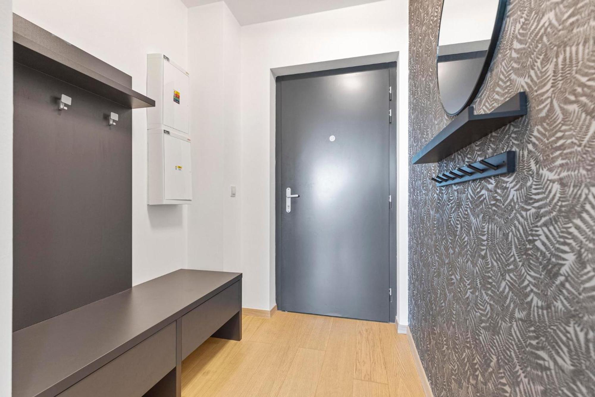 Panorama City Apartment In Downtown Area With Free Parking And Castle View บราติสลาวา ภายนอก รูปภาพ